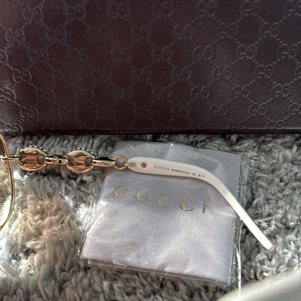 Gucci brand sunglasses. Color white with light tan lenses. - Picture 8 of 10